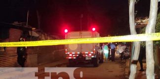 Foto: Delincuentes en moto balean a un joven por robarle un celular en carretera sur, Ticomo / TN8