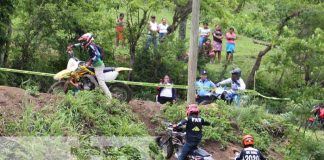 Foto: Adrenalina pura en evento de motos en San Ramón, Matagalpa / TN8