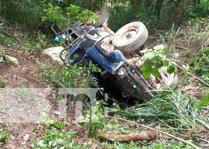 ¡Milagro en la carretera! Camioneta al abismo, ambos ocupantes ilesos en Quilalí