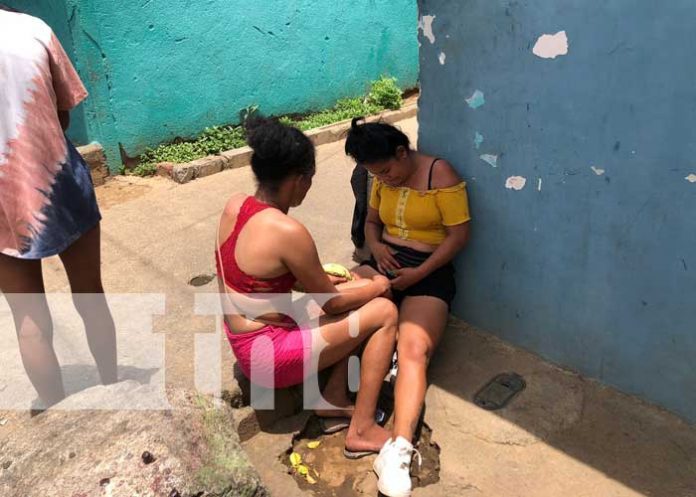 23234432678 Foto: Delincuentes dejan sin teléfono, sin dinero y sin oreja a sus compañeros de tragos en barrio capitalino, pero ya se encuentran detenidos /TN8