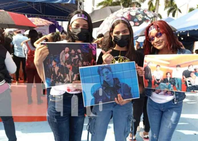 Foto: Jóvenes disfrutan mundo Army en Puerto Salvador Allende / TN8
