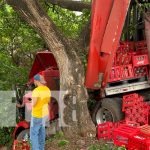 Foto: ¡Se salvó! Conductor de rastra de gaseosas pierde el control sobre la vía Juigalpa-Managua / TN8