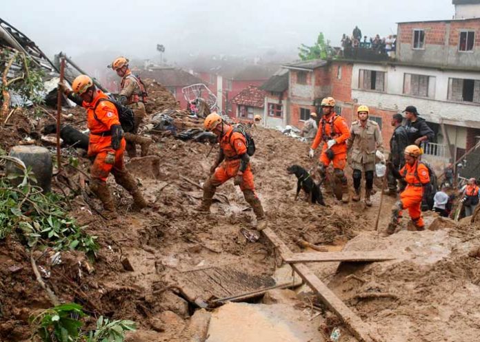 Aumenta a 40 muertos en Corea del Sur por las persistentes lluvias