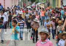 Celebran el tradicional «caballito de palo» con la niñez en Nandaime Foto: Celebran el tradicional "caballito de palo" con la niñez en Nandaime / TN8