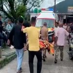 Electrocutadas mueren quince personas cerca del río India Electrocutadas mueren quince personas cerca del río India