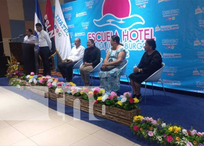 Casa Luxemburgo con profesionales en el ramo turístico y hotelero