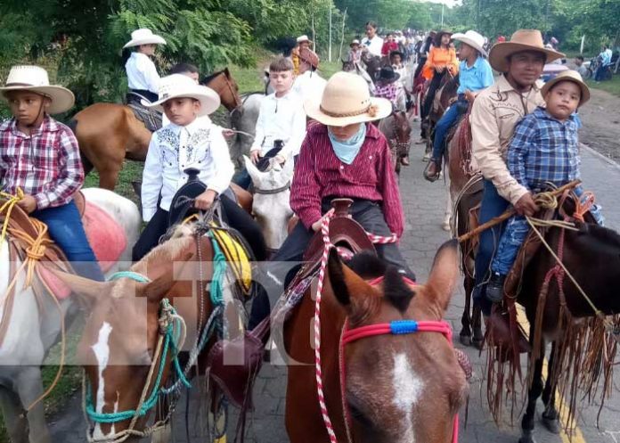 Foto: Grandiosos hípicos en honor a Santa Ana en Ometepe / TN8