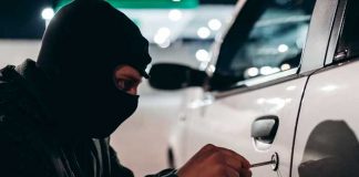 Foto: Automovilista escapa de delincuentes armados en EE.UU. (VIDEO) / Cortesía