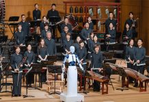 El Robot EveR 6 dirigió una Orquesta Nacional de Corea del Sur El Robot EveR 6 dirigió una Orquesta Nacional de Corea del Sur