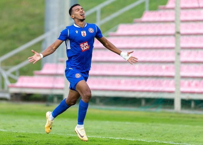 arigner, smith, fútbol, coference, league,