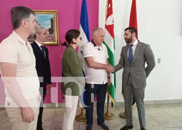 Foto: Delegación de Abjasia llega a Nicaragua / TN8
