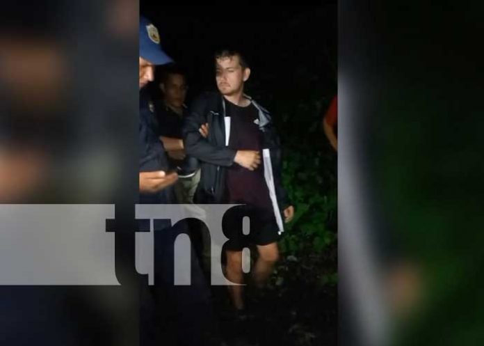 Foto: Rescate de extranjero en Ometepe / TN8