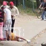 ¡Al suelo! Captan en video a motorizado que chocó a embarazada en Ocotal Foto: Accidente de tránsito en Ocotal / TN8