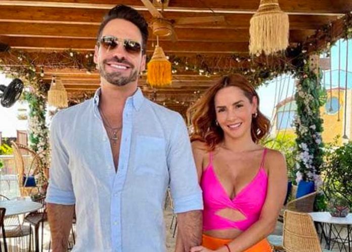 Carmen Villalobos y Frederik Oldenburg regresan muy enamorados
