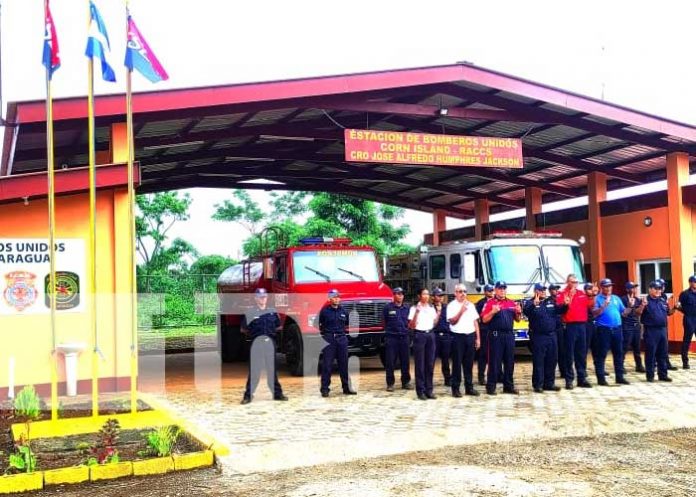 Foto: Nueva estación de bomberos y oficina de migración en Corn Island / TN8