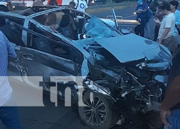 Foto: Accidente de tránsito en la carretera Granada-Masaya / TN8