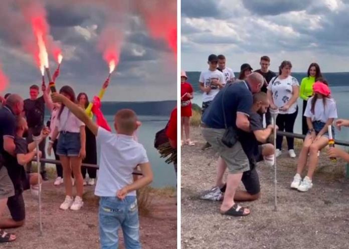 Joven conmueve con su pedida de matrimonio