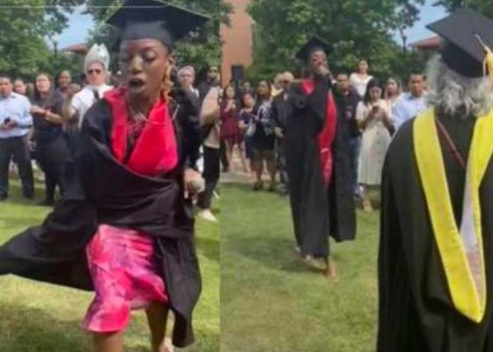 Joven se pelea con su maestra en plena graduación