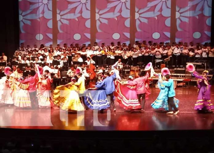 Foto: Gala artística del MINED en saludo a la Revolución Sandinista en Nicaragua / TN8