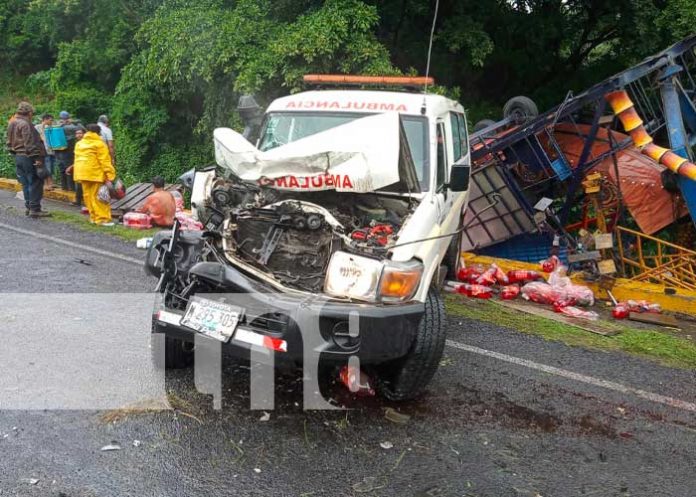Brutal accidente en carretera Ticuantepe hacia La Concha deja cinco lesionados