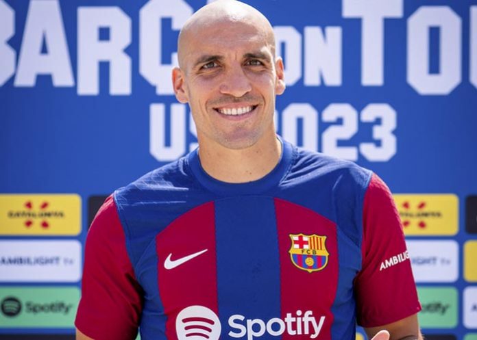Barcelona presenta reciente fichaje