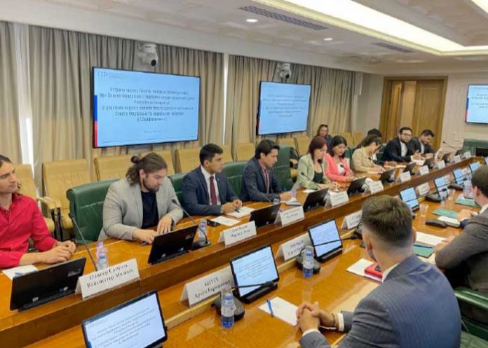 rusia2 Estudiantes de Nicaragua realizaron encuentro amistoso con jóvenes legisladores de Rusia