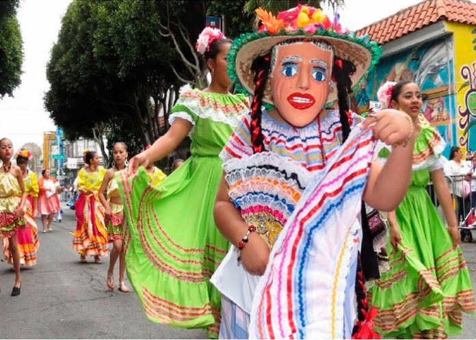 Foto:Hüipil Nicaragüense declarado Patrimonio Inmaterial, Artístico y Cultural de la Nación/Cortesía