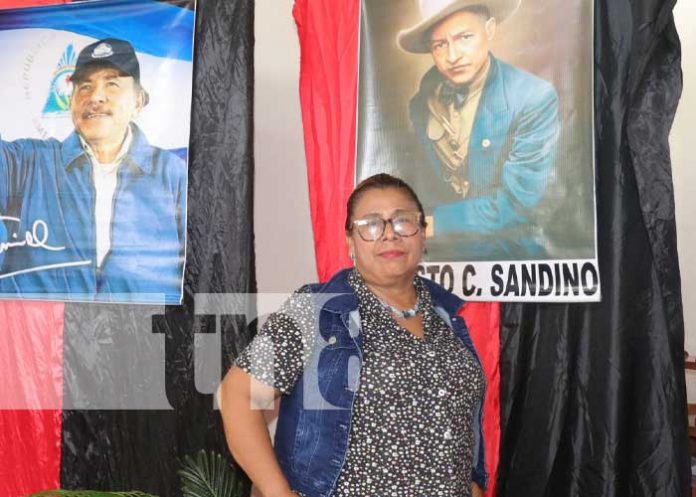 1 Alfabetizada en 1980, hoy es una abogada y notaria con dos oficinas en Mulukukú