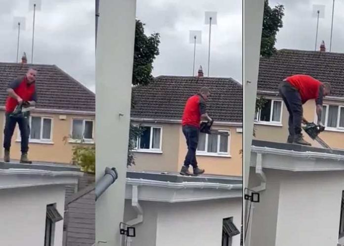 ¡Por mala paga! Hombre quiebra techo de una casa a personas morosas