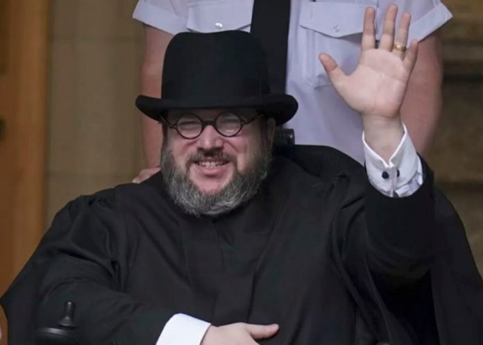 Finge su propia muerte para eludir un juicio por violación en Estados Unidos