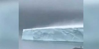 Colosal iceberg es captado navegando en Canadá (VIDEO)