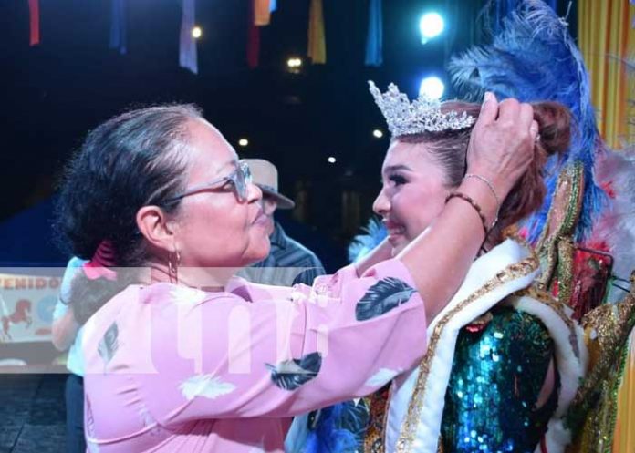 1 Foto: Granada ya tiene a la Reina del Carnaval Alegría y Tradición 2023 / TN8