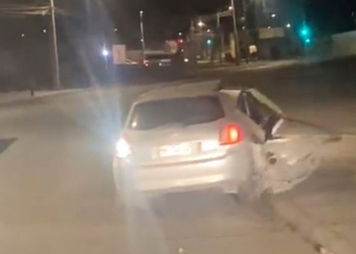 1 Foto: Conductor Ebrio Choca con Tren en Chile y Escapa: Video Impactante / Cortesía