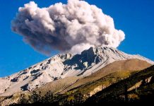 Se registra nueva explosión de gran magnitud en volcán Ubinas de Perú Se registra nueva explosión de gran magnitud en volcán Ubinas de Perú