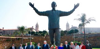 Gobierno de Cuba rinde homenaje a Nelson Mandela en Sudáfrica