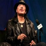 El guitarrista Carlos Santana se convirtió en el centro de críticas Foto: El cantante Carlos Santana se disculpó con sus fans por comentarios tranfóbicos, pues aseguró que no quiso lastimar a nadie.