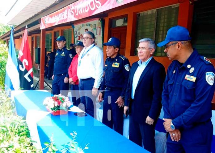1 Foto: Bomberos Unidos son capacitados en manejo de sustancias peligrosas/TN8