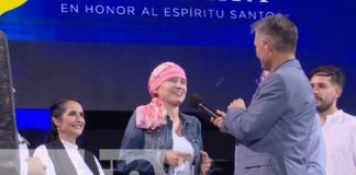 Foto: Presencia de Dios se hace sentir en ¡Noches de Gloria!, en Plaza la Fe / TN8