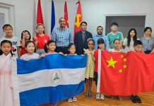 Estudiantes de Bejing visitan embajada de Nicaragua para conocer historia