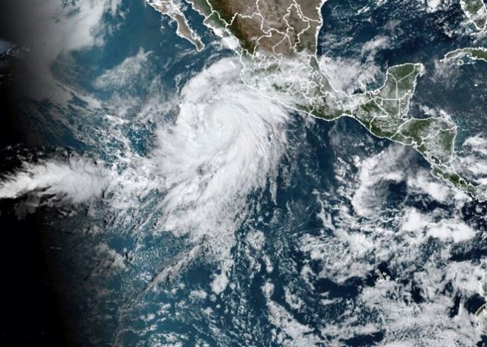Foto: Huracán Hilary Pierde Fuerza Rumbo a Baja California Sur / Cortesía