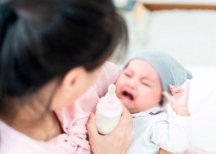 3 Desnaturalizada madre, le dio alcohol a su bebé para que 'no llorara'