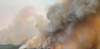 Más de 20 mil habitantes huyeron debido al gran incendio en Canadá
