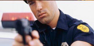 Argentina: Policía confunde a su vecino con un ladrón y lo asesina