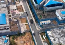 Burlaron la «seguridad», dos presos se fugan de una cárcel de Ecuador Burlaron la "seguridad", dos presos se fugan de una cárcel de Ecuador