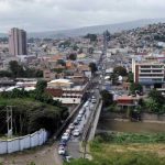 Foto: Un Joven fue brutalmente asesinado tras recibir varias detonaciones la noche del jueves en el barrio La Bolsa, en Comayagüela Honduras.