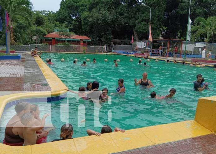 Foto: Familias de diferentes partes del país, se dieron cita en el popular balneario de Xilonem, ubicado en carretera a Masaya/TN8