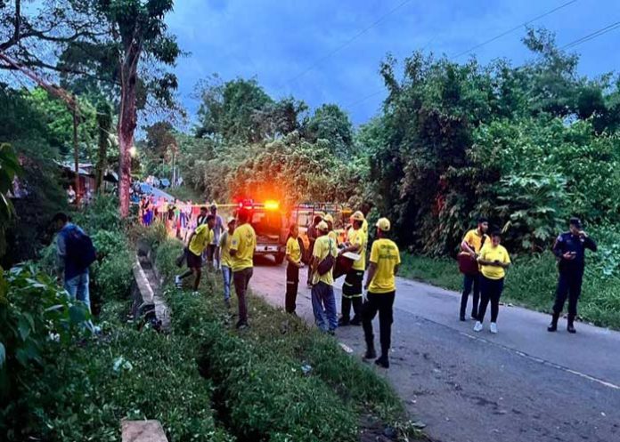 3 Foto: Un camión cayó en un barranco dejando cinco muertos en Jucuapa/Cortesía
