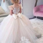 «Quería ser esposa» Niña de 10 años se casó 12 días antes de morir por leucemia Niña se casa 12 días antes de morir por leucemia