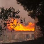 ¡Grecia arde! Incendio forestal consume histórico monasterio