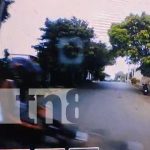Por «tirarse» el Alto sale catapultado en un barrio de Managua (VIDEO) Foto: Accidente en el barrio Blanca Segovia, Managua / TN8